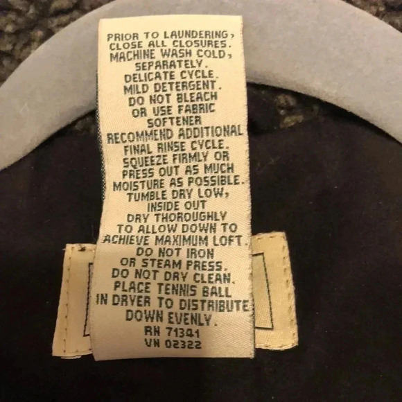 L.L. Bean goose down coat - Picture 6 of 8